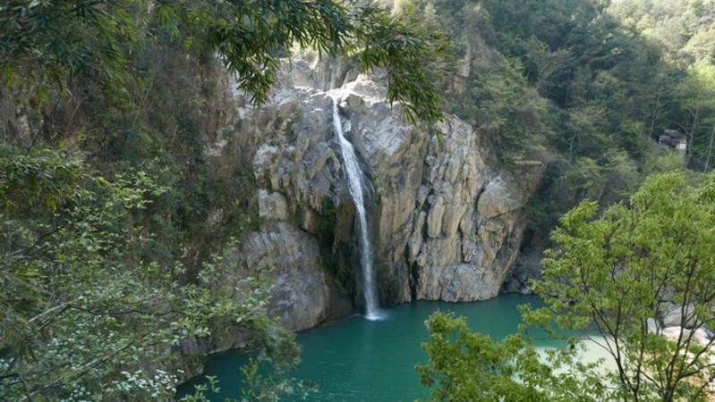 中国地震局：新疆乌什7.1级地震位于天山地震带 为逆冲型破裂