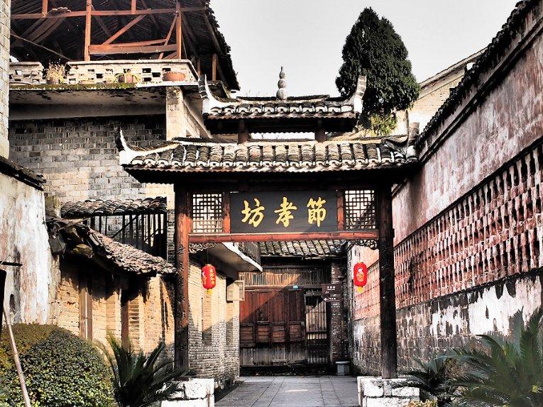 孟加拉国独立50年,国内妓院村越来越多,其未来该何去何从?