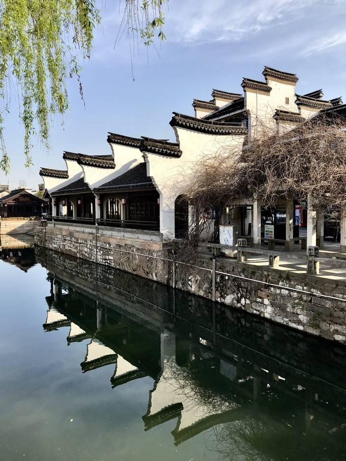 西南暖湿气流北上带来大范围雨雪天气